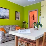 Sunny House Diano dʼAlba