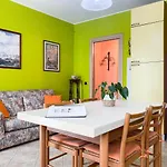 Sunny House Apartman *