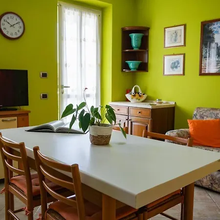 Sunny House Lägenhet *