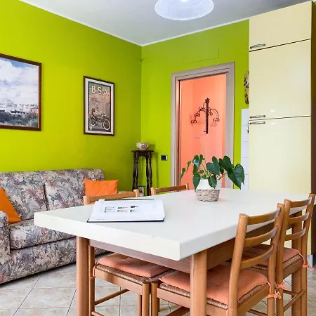 Sunny House Lägenhet *