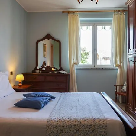 Lägenhet Sunny House Diano dʼAlba